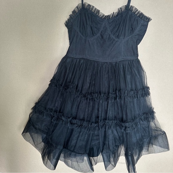 Black tulle dress fit and flare size small - Picture 2 of 7